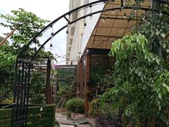 -莉莉家的音乐花园餐吧(航空路店)