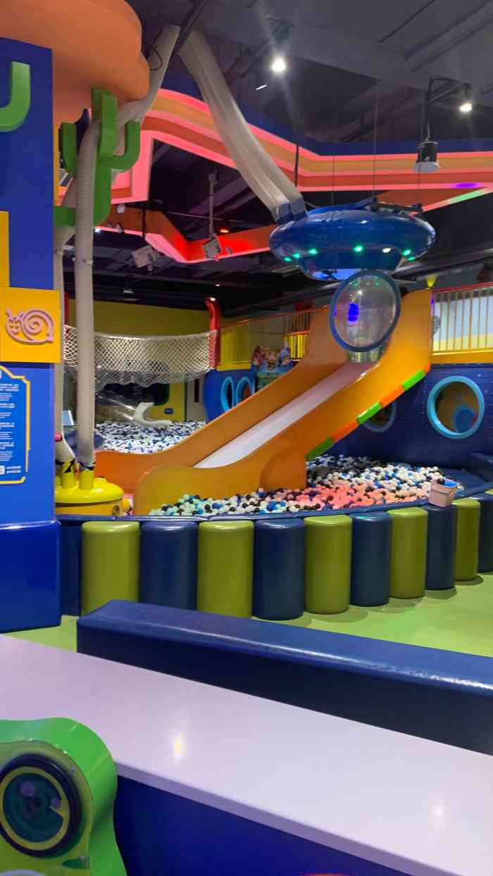 昆塔乐园(龙湖滨江天街店)-"【印象】场地较大现在天街已经成了我们每