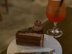 费列罗巧克力蛋糕-咖法森林·咖啡  酒吧(天河店)