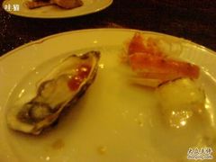 生蚝-广州花园酒店-凌璇阁360度高空海鲜自助餐CAROUSEL