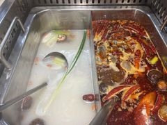 -十三幺山野火锅(市府路店)