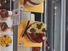 -花花卷卷·鲜食蛋糕(静安久光百货店)