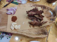 馕坑烤羊排-新疆巴州金丝特餐厅(大钟寺店)