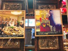 门面-野山舂·贵州现舂酸汤火锅(鸿通城店)