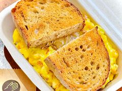 鹰嘴豆咖喱鸡肉三明治-佐敦面包铺·JORDAN BAKERY