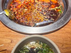 -城墙拐拐火锅(三峡广场黑金冠店)