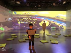 -小鸡哆哆故事屋·儿童乐园(嘉里城店)