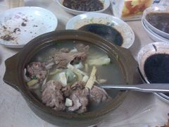 馄饨老鸭煲-老品芳