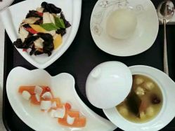 这是月子中心举办活动时的试吃菜品-诗安国际母婴会所(运城店)