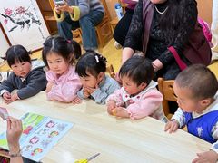 -瑞恩宝感统训练·语言提升·蒙氏托育中心