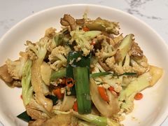 -关东小磨东北菜(漕河泾印象城店)