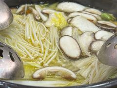 -濠轩阁特色生蚝火锅(水湾路店)