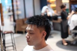 -CUTMAN男士理发