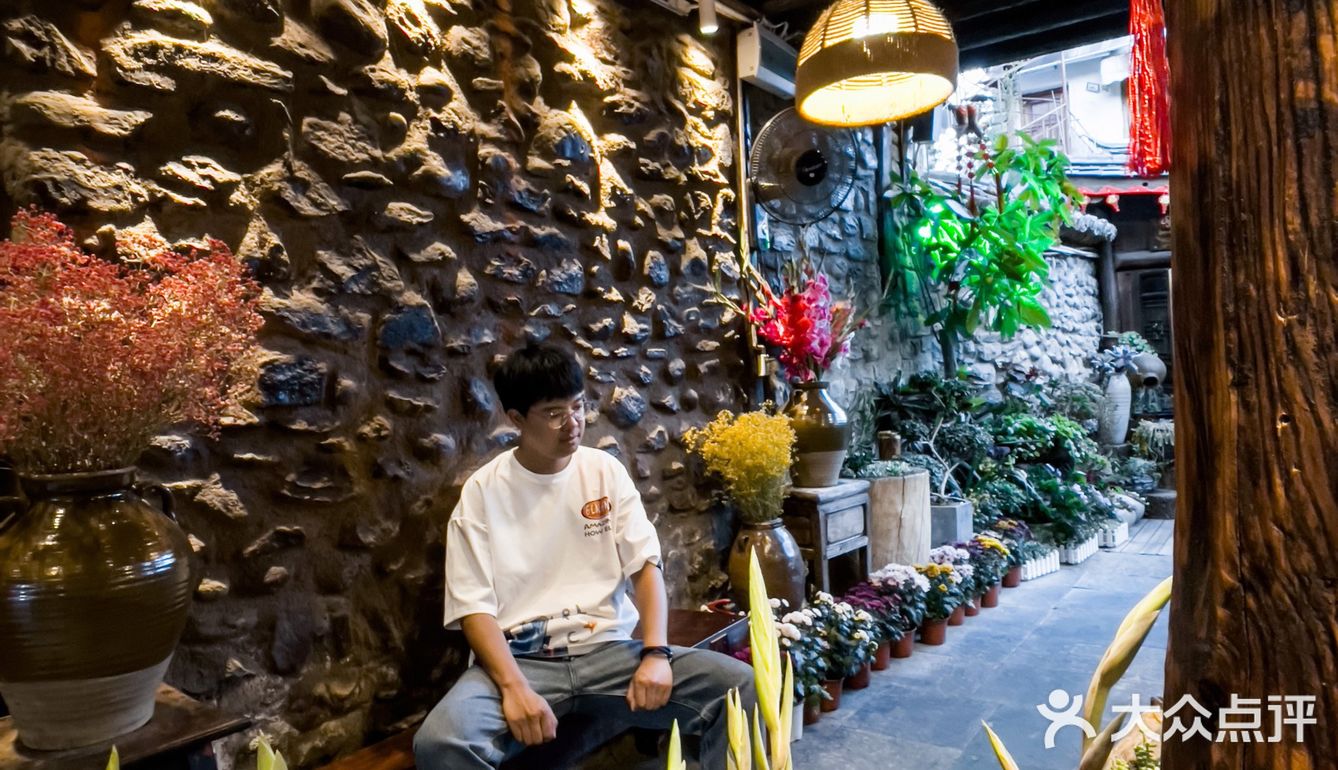 大理古城｜明星都来打卡的百年古院餐厅