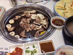 -韩香福烤肉庄园(荣成店)