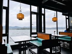 靠窗位-柳莺湖上·湖景餐厅·江南菜(西湖店)