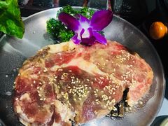 黑椒大块肉-围炉肉舍•炭烤活鳗•丹东海鲜烤肉(步行街店)