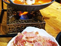 -老滇山寨•云南特色菜•地方菜•民族风情歌舞表演(金碧店)