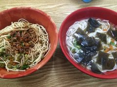 -牛师傅牛肉面(尚隆路店)