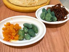 腊八蒜-甲乙饼·北京手工肉饼(西直门凯德茂店)