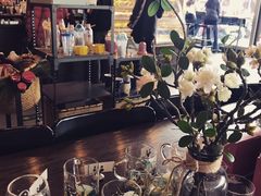 -星巴克臻选(盐城金鹰聚龙湖店)