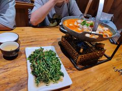 -老滇山寨•云南特色菜•地方菜•民族风情歌舞表演(金碧店)