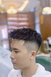 -尼特斯男士发型馆