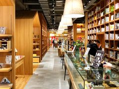 -百新书局(尚悦湾店)