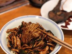 肉丝葱油拌面-君东记本帮面馆(天钥桥路店)
