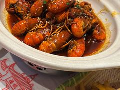 -肥肥虾庄·金牌油焖大虾(汉街SKP店)