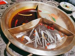 奔驰三味锅-小龙坎老火锅(金柏林店)
