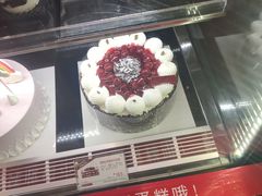 樱桃黑森林蛋糕-85度C(苏州平江万达店)