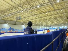 -乔波室内滑雪场