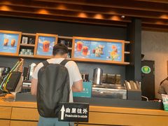-星巴克(广州南站A18检票口楼上)