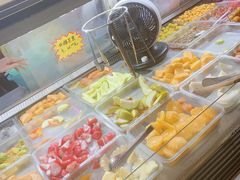 自助取餐区-老炳·七丛松甘草水果