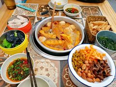 -顶上头·螺蛳火锅(五一新村店)