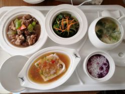 -菁幼月子会所(儿童医院店)