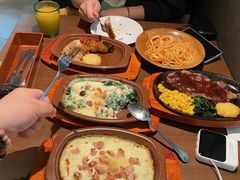 -萨莉亚意式餐厅(百联徐汇店)