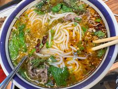 -云阿蛮云南生烫牛肉米线(奉贤路店)