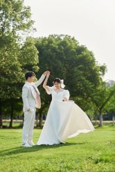 -蒙太奇婚纱摄影(万达店)
