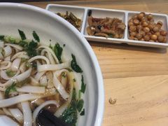 -湘人龙记老长沙米粉(华普国际大厦店)