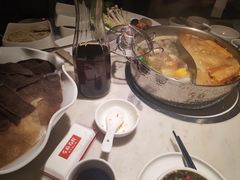 -左庭右院鲜牛肉火锅(浦江欢乐颂店)