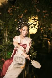 -一揽芳华汉服旗袍体验馆(拙政园店)