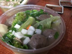 手工牛筋丸汤-牛师傅广式药膳牛骨汤美食(江南西店)