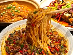 -麻辣总动员·川派海鲜·现炒浇头面·自贡菜(五彩城店)