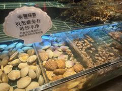 -雍容荟帝王蟹活龙虾展台自助(IFS黑金店)