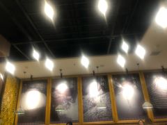 -蒙自源过桥米线(红谷滩万达店)