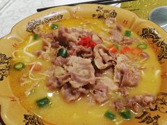 酸汤肥牛-阿英煲(凉城路店)