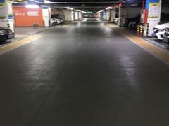 -万象城-停车场