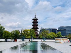-龙华寺